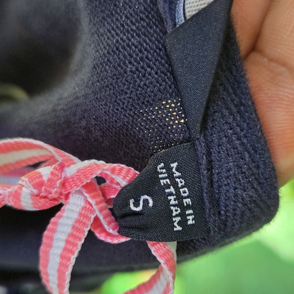 Vineyard Vines Navy and White Striped Shirt 270 - Picture 12 of 12